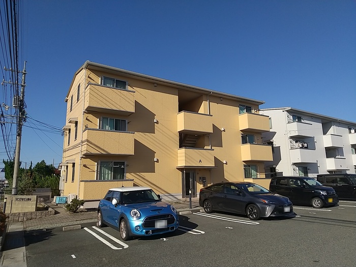 ペット可！オートロック完備★リビングタウン湖山 A棟 301号室